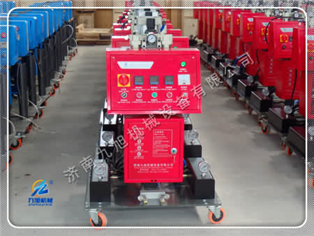 專家教你如何清洗聚氨酯發(fā)泡機(jī)設(shè)備(圖1) 專家教你如何清洗聚氨酯發(fā)泡機(jī)設(shè)備